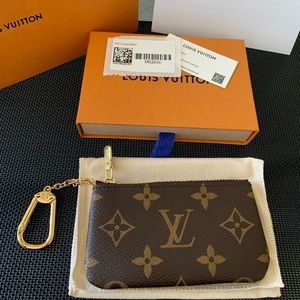 Louis Vuitton key cles monogram